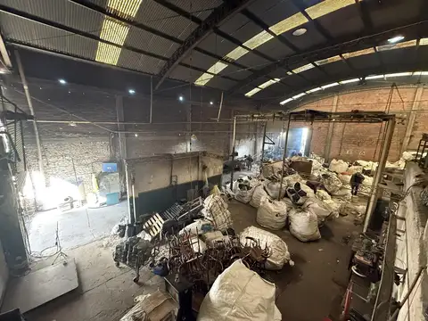 Galpón en Loma Hermosa