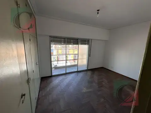 Depto Tipo Casa en Alquiler en Lanus Oeste, $ 580.000