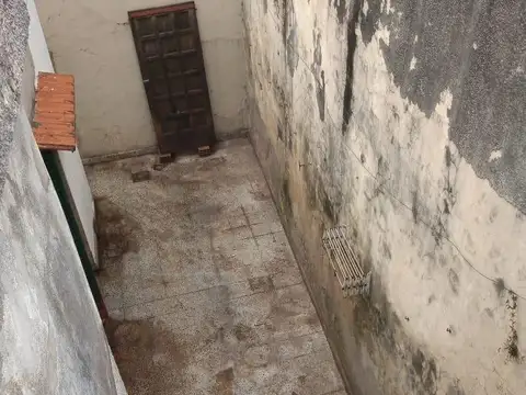 Depto Tipo Casa en Venta 70 años