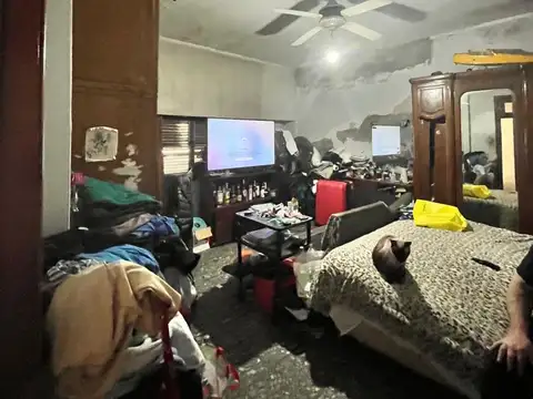 Casa a refacciones o demoler lote 8,66 x 18