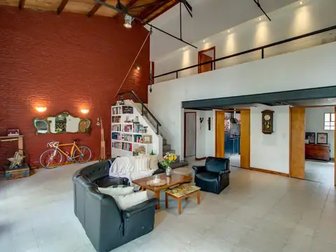 CASA EN VENTA EN BERISSO