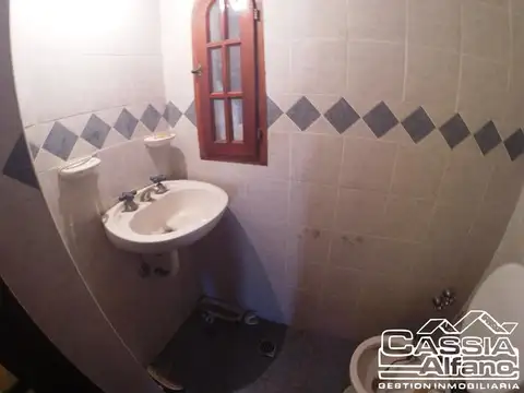 Depto Tipo Casa 4 ambientes con 2 baños