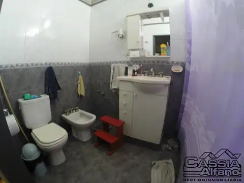 Depto Tipo Casa en Venta en Temperley, USD 126.000