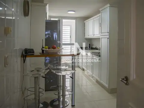 Departamento de 3 dormitorios en venta con vista directa al mar, Torre Le Jardin , Punta del Este