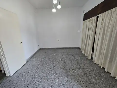 Guido Spano 400, Piso PB