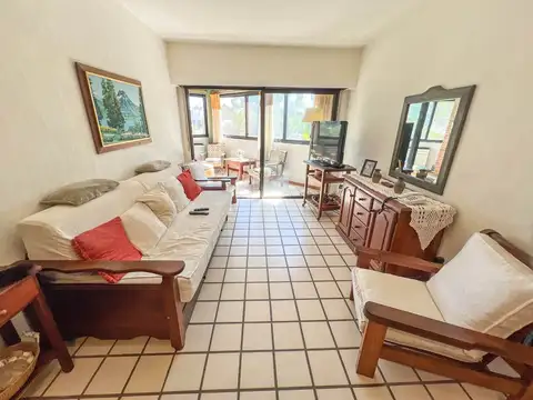 Avenida Martín Pescador 1100