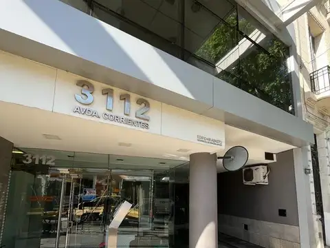 Avenida Corrientes e/ Jean Jaures y Doctor Tomas Manuel de Anchorena