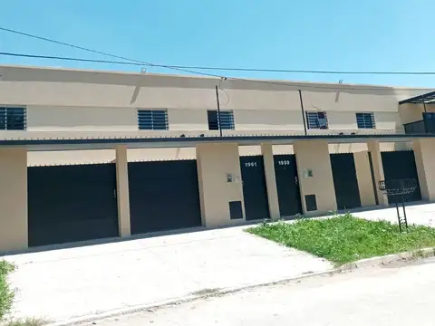 Casa en alquiler en Los Hornos