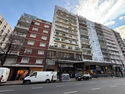 EN VENTA DPTO 4 AMB C/ COCHERA  ACOYTE Y RIVADAVIA