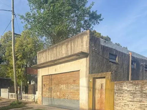 Casa en Venta con 7 cocheras