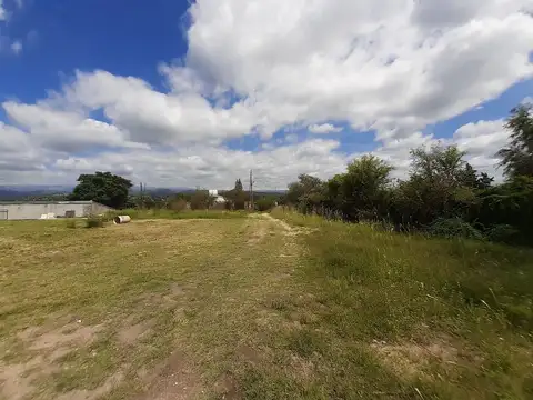 VENTA LOTE TERRENO CON CONSTRUCCION CARLOS PAZ