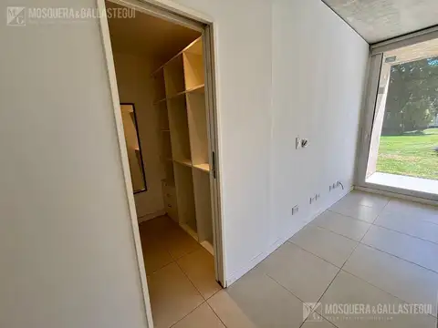 Departamento en Alquiler en Villa Rosa, USD 500