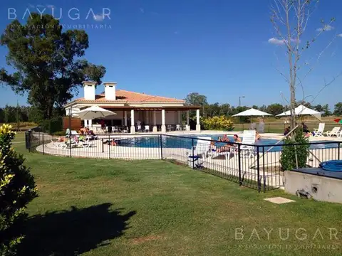 Terreno en Venta en Los Pinares Country Club, USD 41.000