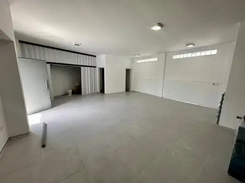 Galpon en Venta en Villa del Parque, USD 320.000