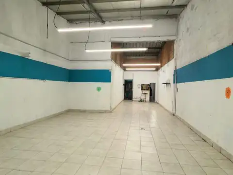 Local en Alquiler en Villa Gobernador Galvez, $ 550.000
