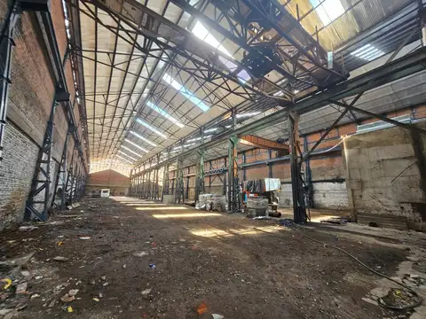 Galpon en Alquiler 26  mts Frente