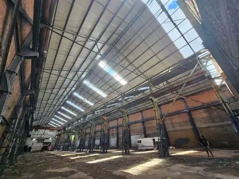 Galpon en Alquiler en Mataderos, USD 13.800