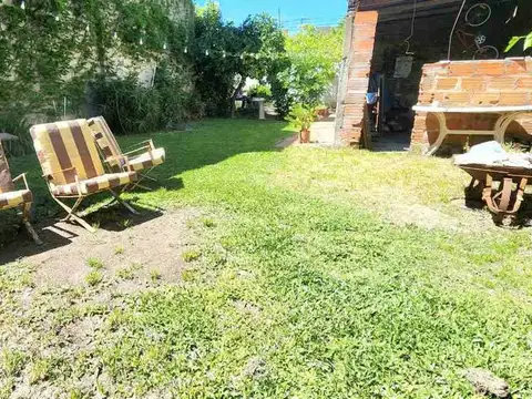 VENTA CASA 4 AMBIENTES CON JARDIN JOSE MARMOL