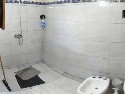 AV. J. D PERÓN  2700