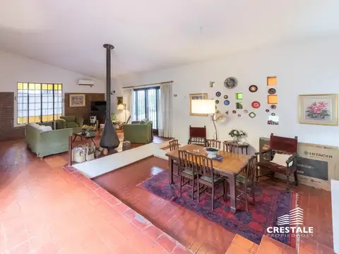 Casa 4 ambientes con 3 baños