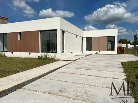 Venta Casa en Horizontes al Sur 3 Dormitorios Canning