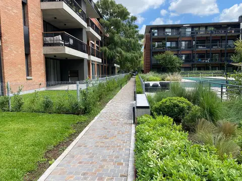 CASA LIVING- Departamento en venta en Las Lomas de San Isidro.