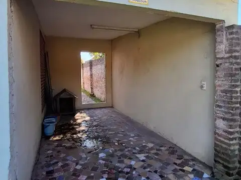 VENTA CASA 3 AMBIENTES C/DEP VIRREY DEL PINO