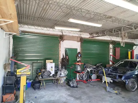 Galpon en Venta 31  mts Frente