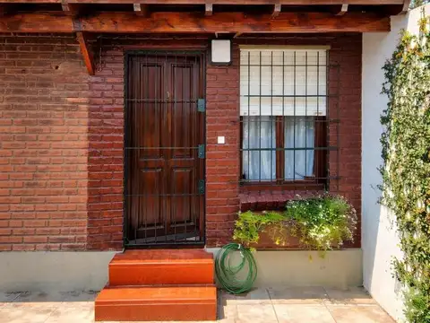 Duplex, 3 dormitorios, IMPECABLE ESTADO GENERAL