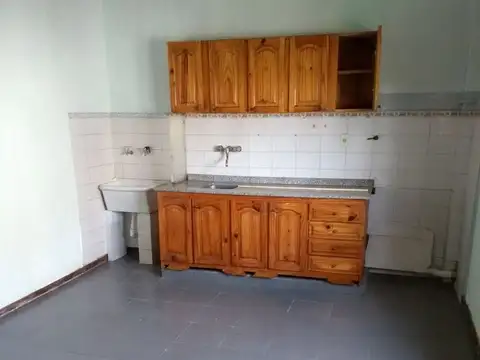 DEPARTAMENTO 1 ER PISO AL FRENTE 3 AMBIENTES