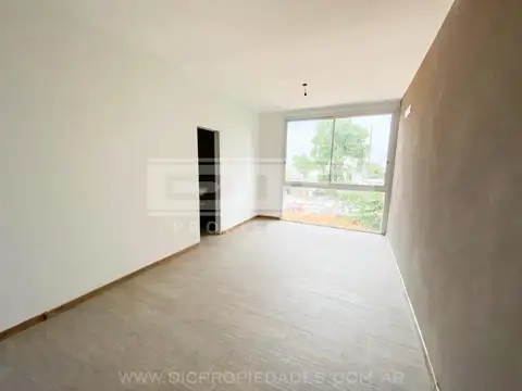 Liniers 1800 Piso 2 Depto 5, entre Lincoln y Moreno