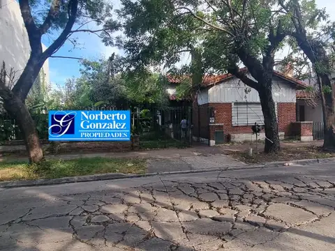 EN VENTA MARTIN CORONADO ZONA ESTACION PROPIEDAD A REMODELAR, DOS LOTES IDEAL EDIFICIO - FICHA 9828