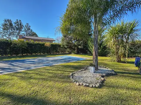 Casa 5 ambientes con 2 baños