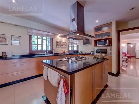 Casa en Venta de 5 dormitorios