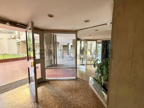 Departamento 4 ambientes con balcón en Barracas