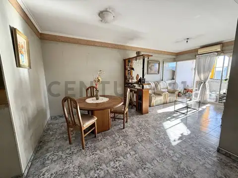 Departamento 4 ambientes con balcón en Barracas