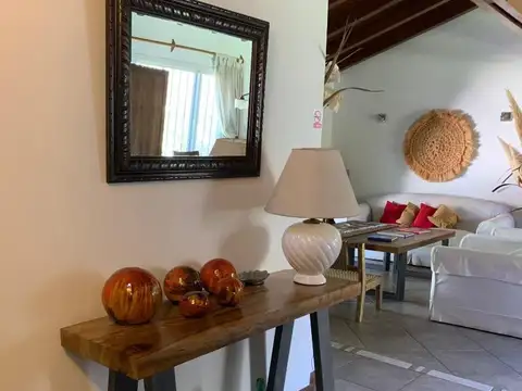 CASA EN LA PUNTILLA CON PISCINA