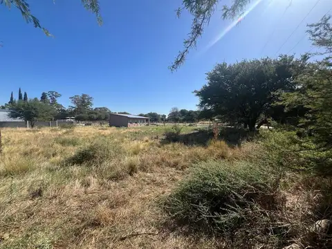 Terreno en R. Caumo & J. Curcci