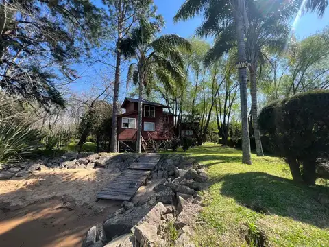 VENTA DE TERRENO CON 3 CABAÑAS CANAL ARIAS DELTA