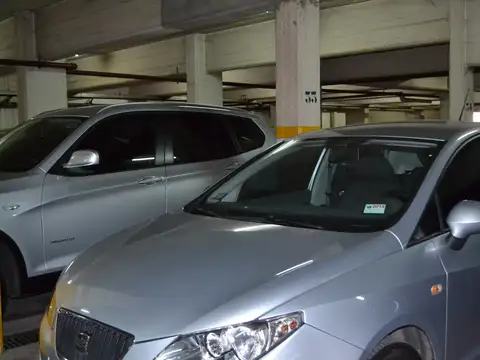 EN VENTA 2 ESPACIOS DE COCHERA, CADA UNA U$S 7.000 EN 1ER SUBSUELO, EDIFICIO TERRAZAS - FICHA 5749