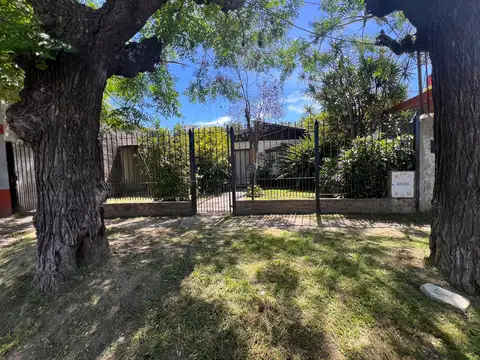 VENTA CASA  PROPIEDAD A DEMOLER