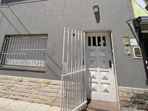 Calixto Oyuela 1400, Piso PB