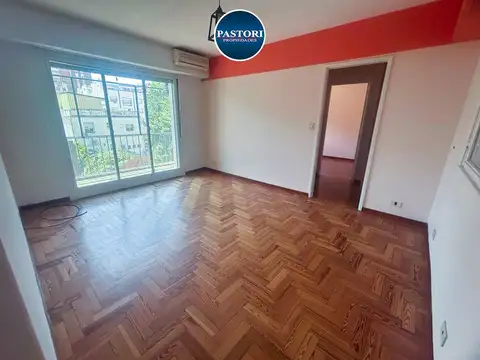 Ladislao Martinez 200, Piso 3