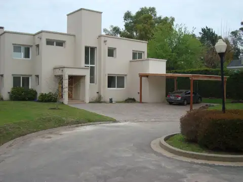 Venta casa Garin 3 dormitorios