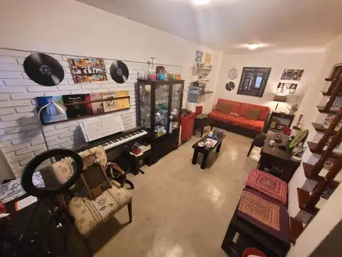 Depto Tipo Casa en Venta con 1 cocheras