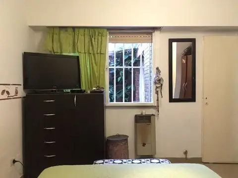 Depto Tipo Casa 4 ambientes con 1 baño