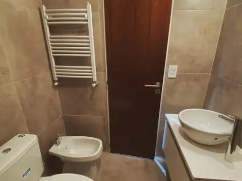 Departamento 4 ambientes con 2 baños
