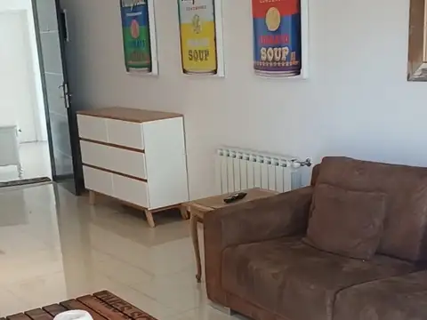 Avenida Bartolomé Mitre 400, Piso 1