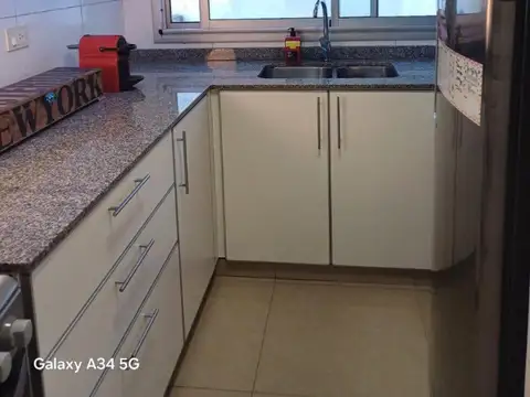 Departamento de 2 ambientes con cochera en Quilmes centro