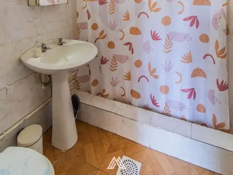 Venta de campo 3,5Ha. sobre Ruta 87 con dos casas.